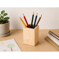 Quadratischer Stifteköcher aus Holz gallery